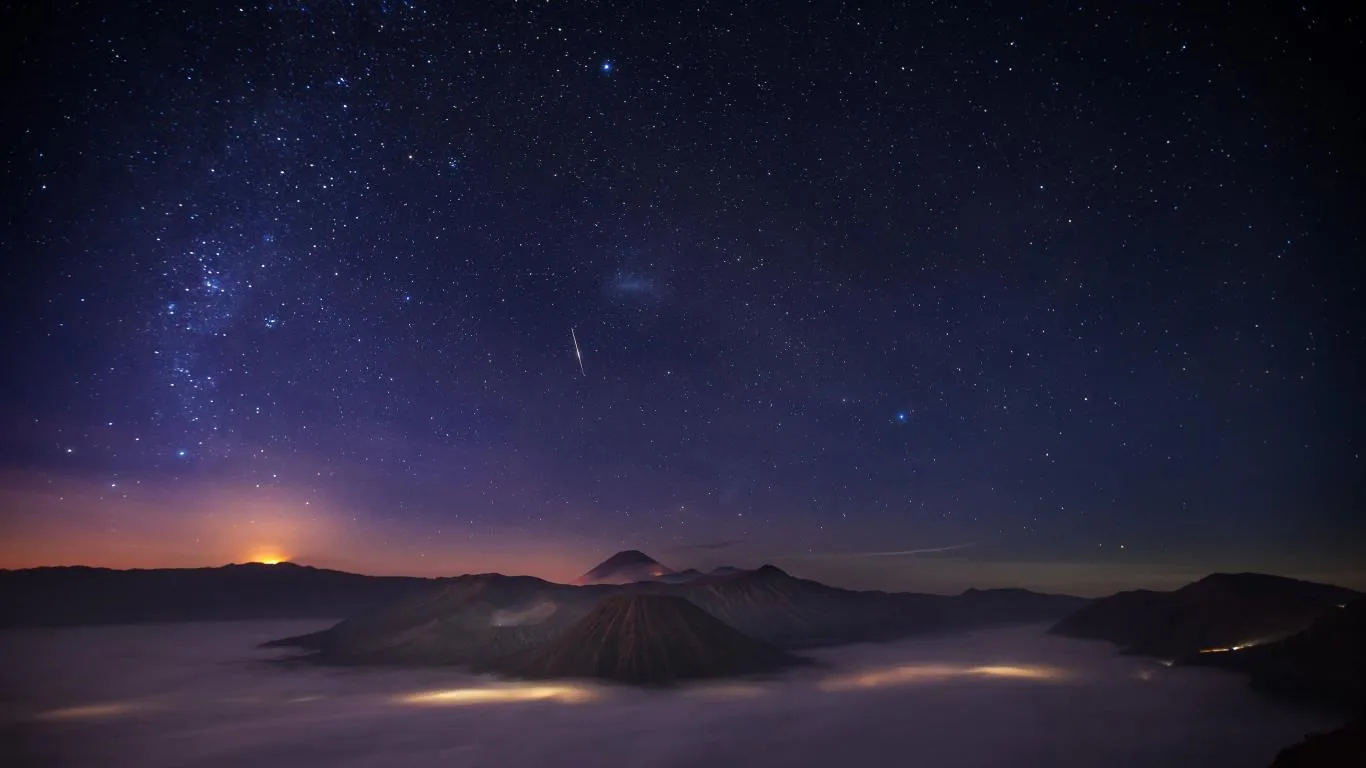 Night Skies screenshot 4